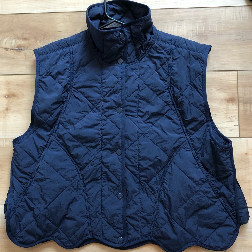 entro Navy Quilted Vest